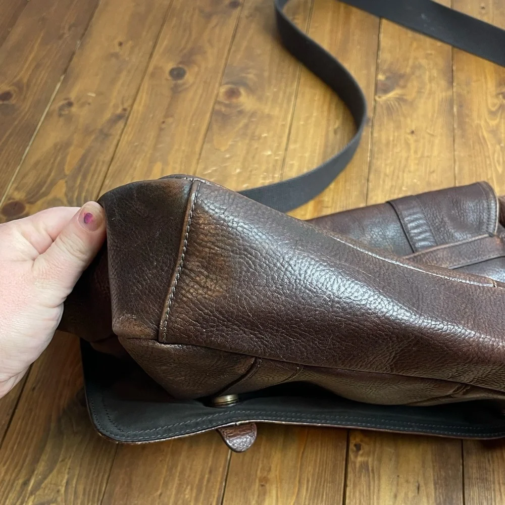 Fossil travis brown leather messenger bag